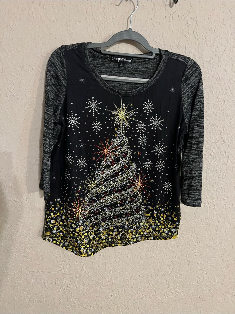 Onque Casuals Black Long-Sleeve Holiday Tree Tee with Metallic Accents